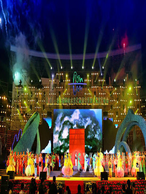 ˿׻ױְҵѵѧУÿٰೡͼʾƷᣬ֯μӹʹױȡý˵ҵ...